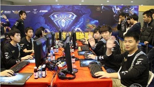 G2在BLAST Premier Fall Final 2024的A组决赛中战胜FaZe