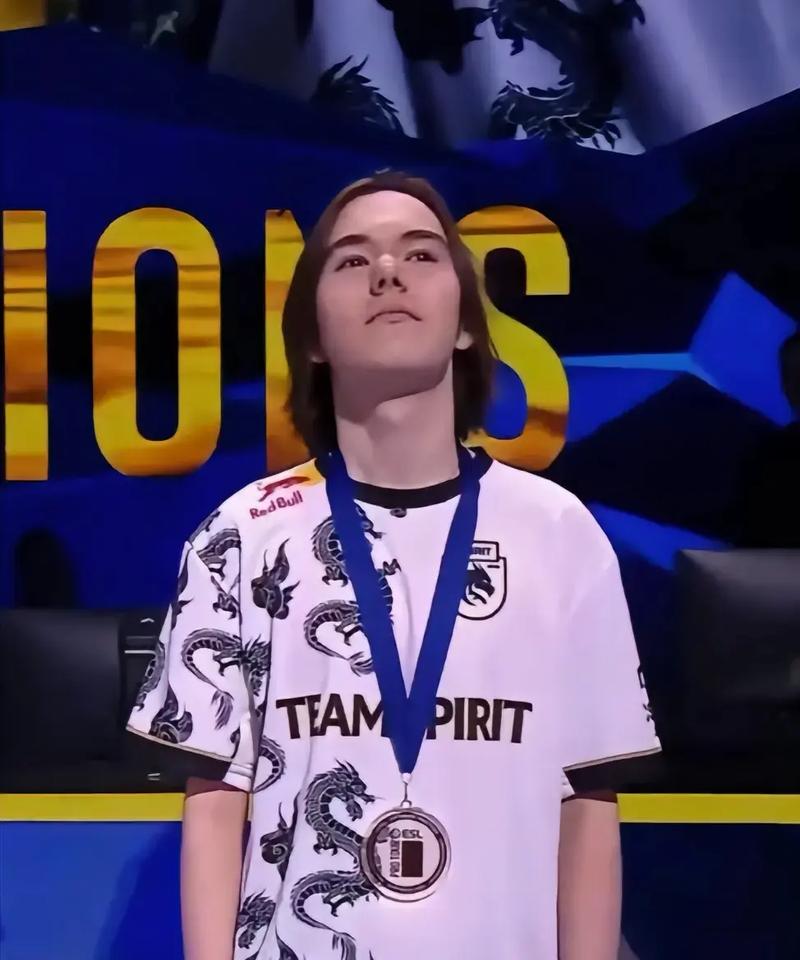 WBG赛后群访Easyhoon：BP选队伍选手玩的好的英雄就可以了