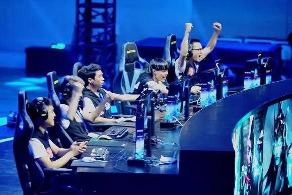 英文流采访 Bin：希望常规赛我们能赢下后面的所有的队伍