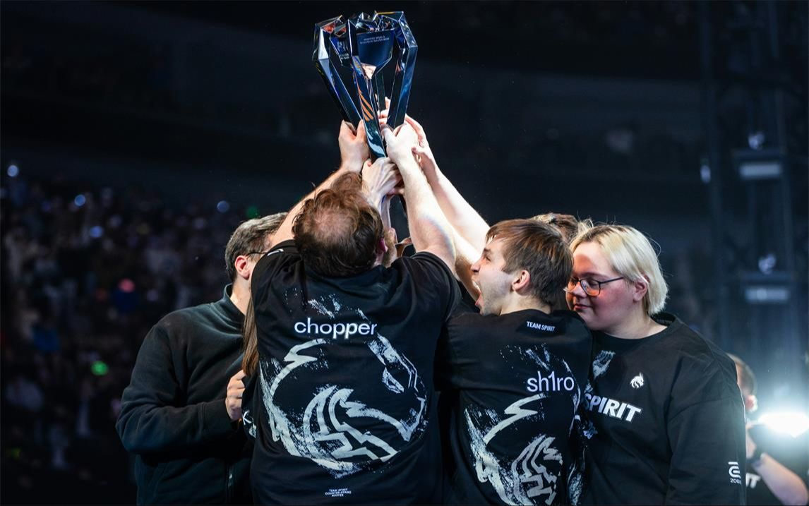 LPL今日首发名单：Tian野区交手Tarzan，JackeyLove下路对决Light